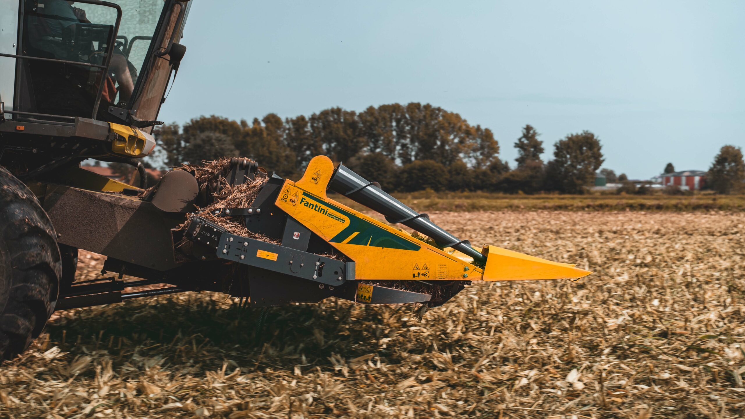 Fantini corn header for field combines Fantini corn header for field combines